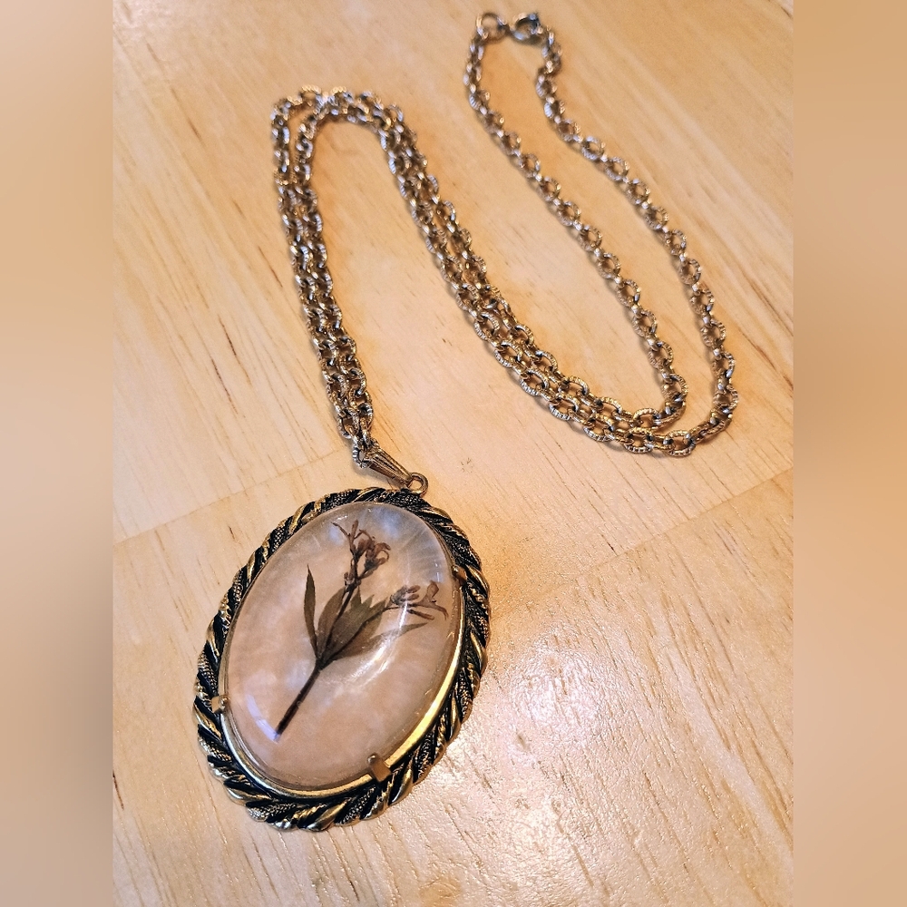 Vintage Pressed Flower In Resin Pendant Necklace